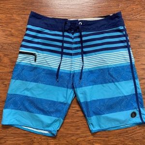 VOLCOM Boardshorts, Surfer Board Shorts, Men Sz 32